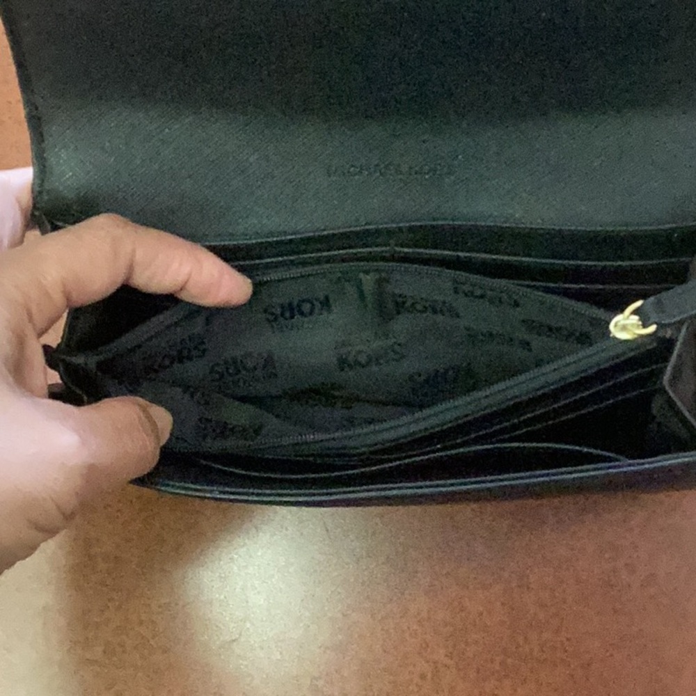 Michael Kors Black Leather Long Wallet - Picture 12 of 13